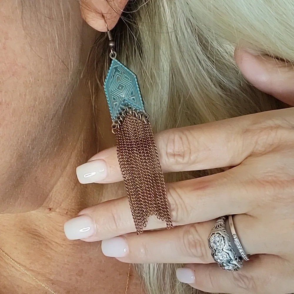 🔥LAST PAIR🔥 Bohemian Verdigris Chain Tassel Drop Earrings - Picture 3 of 8